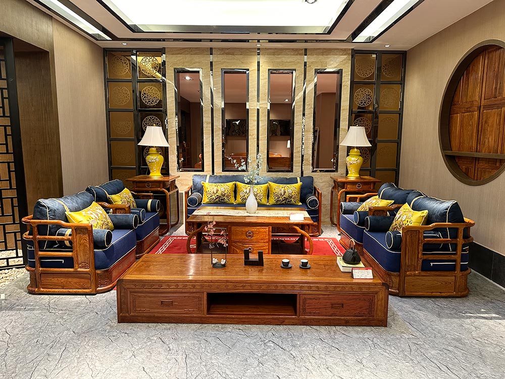 Apakah ciri -ciri sofa mahoni gaya Cina baru?